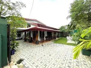 2story superb luxury house polhena road Kelaniya
