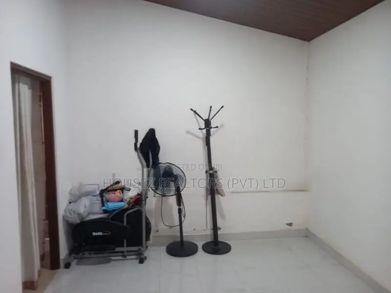 Valuable Commercial Property for Sale in Nugegoda – Facing the Lake