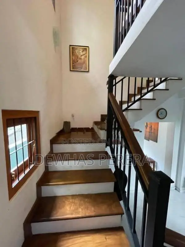 2story superb luxury house polhena road Kelaniya