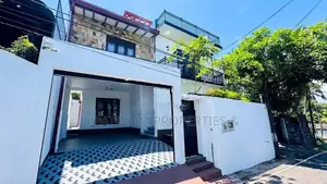 Solar Powerd Luxury 2-Storey Furnished House for Sale in Piliyandala