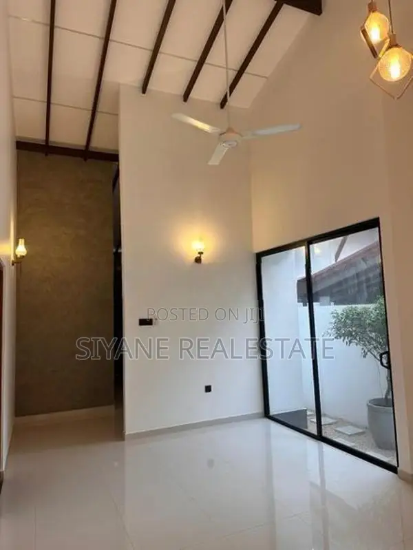 Beautiful Brand New House For Sale Athurugiriya