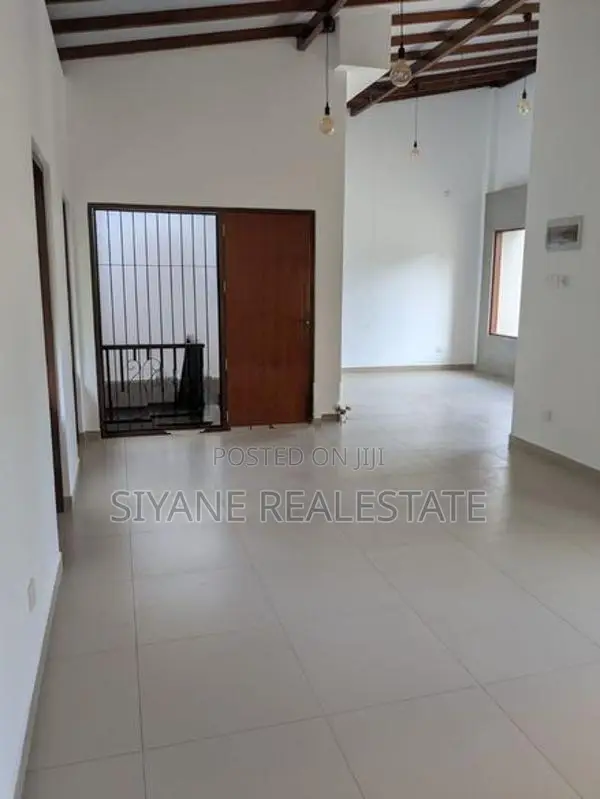 Beautiful Luxury Living In Malabe