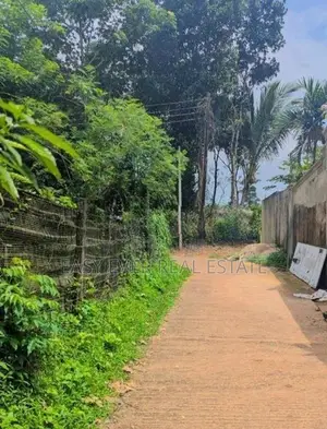 කටුනායක පාරට ළඟින් ‎පර්චස් 22 ක වටිනා නිවස