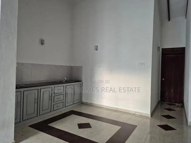Spacious First Floor Apartment for Rent – Corea Mawatha, Hokandara