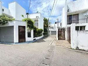 Modern Luxury 4 Bedroom House for Sale – Bellanwila, Boralesgamuwa