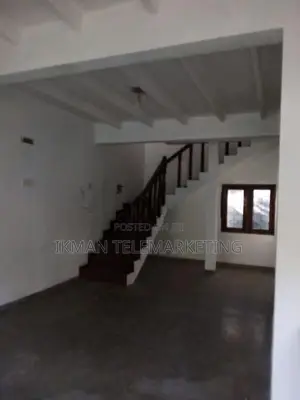 Up Stair House for Rent – Temple Road, Negombo