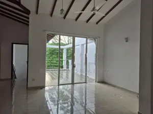 Spacious First Floor Apartment for Rent – Corea Mawatha, Hokandara