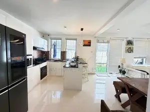 Luxury Family Home for Sale Near Bellanwila Park