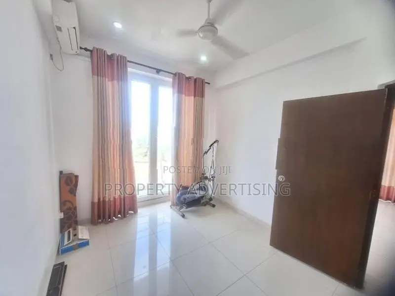 Wellawatta Modern Seaside Apartment for Sale