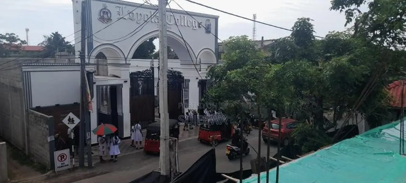 Building for Rent Ja Ela