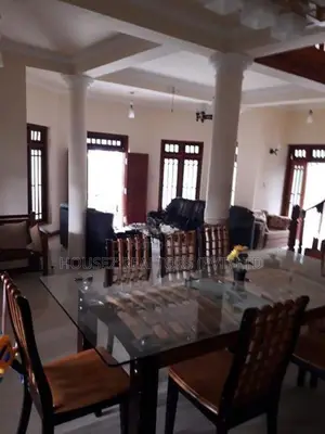 Prime Three-Storey House for Sale – Kengalla Town