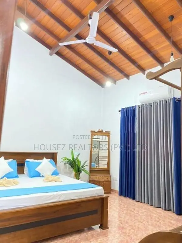 Fully Furnished 2nd Floor Rental Apartment in Galle