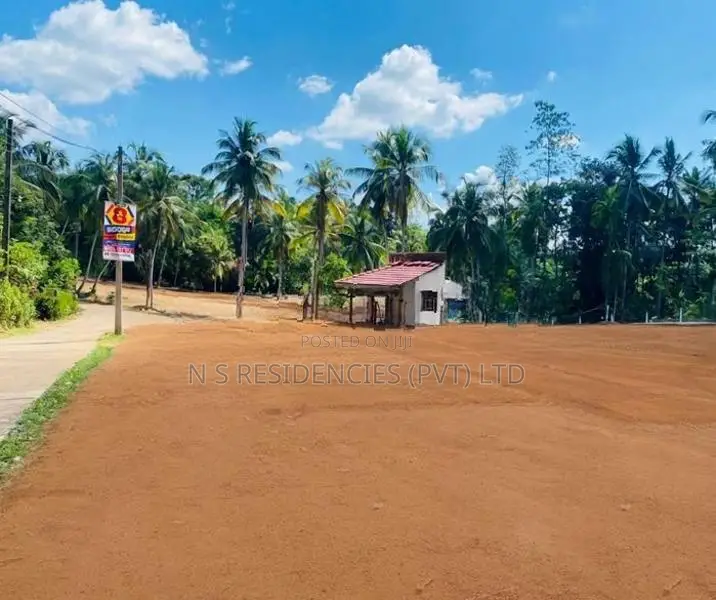 Land for Sale in Nittambuwa Walgammulla - M05