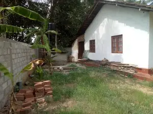 House for Sale in Girulla – Prime Residential Location