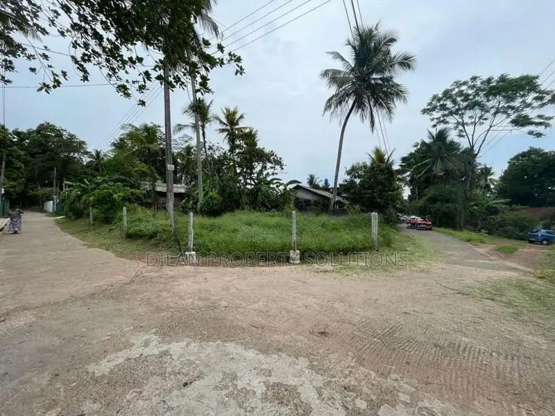 Prime Land for Sale at Hiripitiya, Kottawa