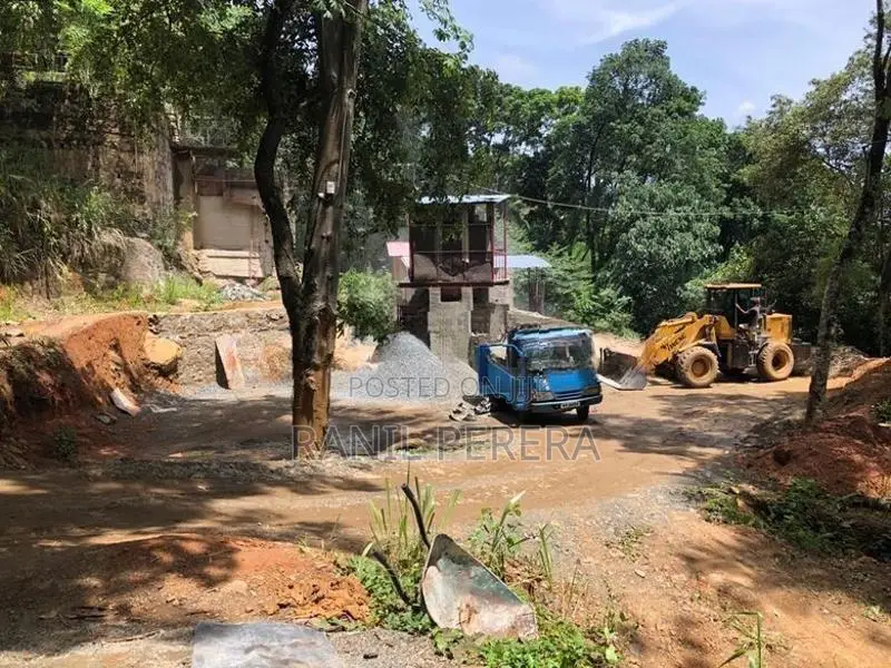 මාතලේ - රිවර්ස්ටන් පාරේ වටිනා සින්නක්කර ඔප්පු ඉඩමක් විකිණීමට