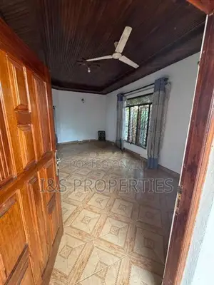 Modern 3BR House Sale Ekala