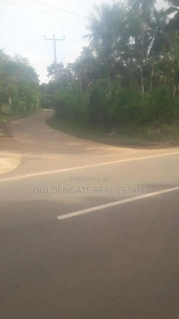 මීරිගම යෝජිත Highway Entrance එක ලගින් ඉඩමක් විකිණීමට