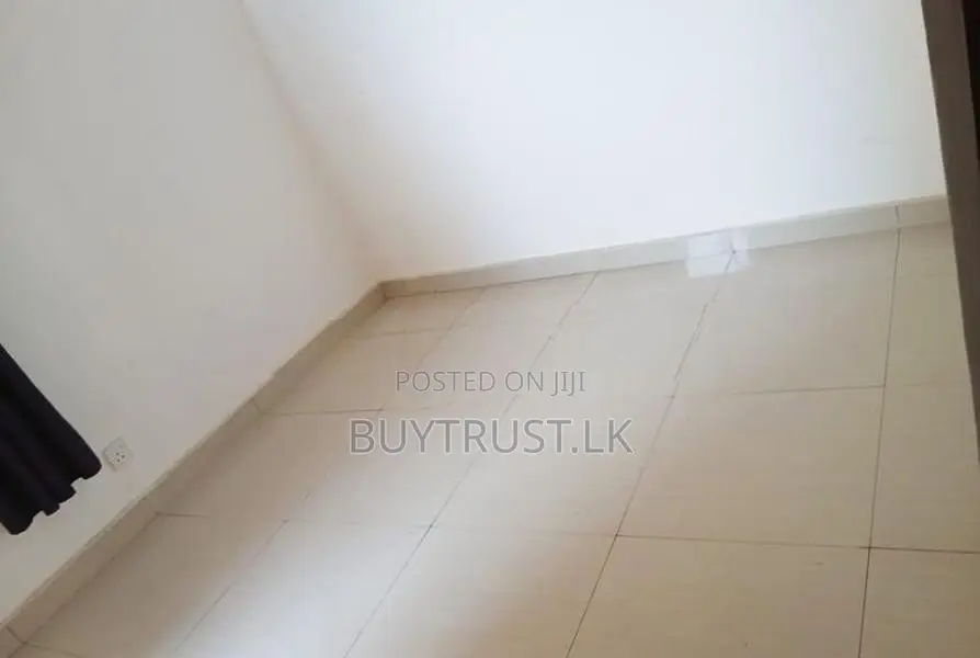 Apartment for Sale in Colombo 04