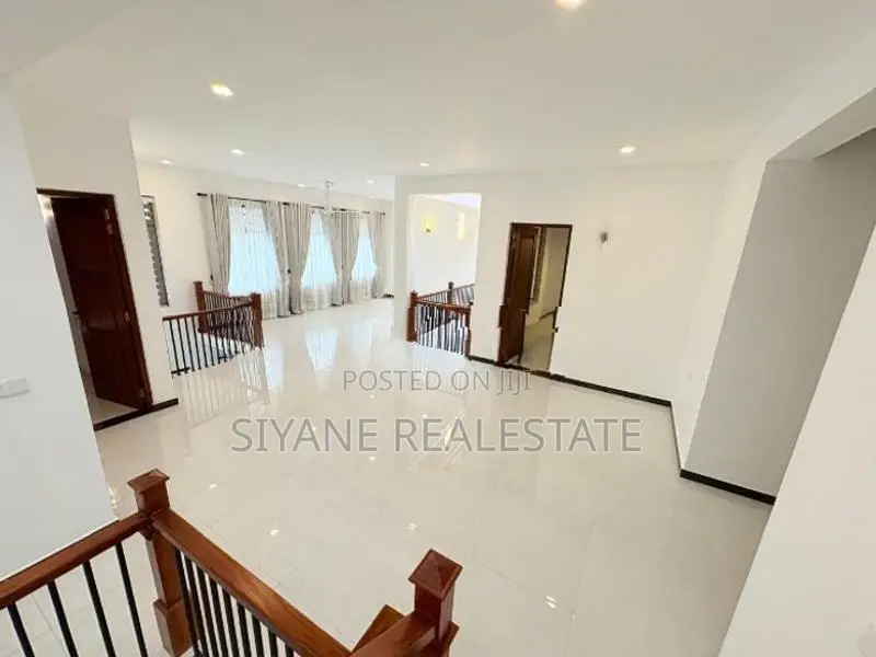 Newly Build Beautiful House for Sale in Battaramulla