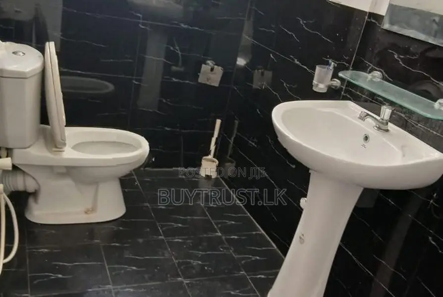 Apartment for Sale in Colombo 04