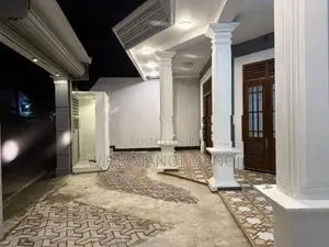 New Molding Design House Sale Wellampitya