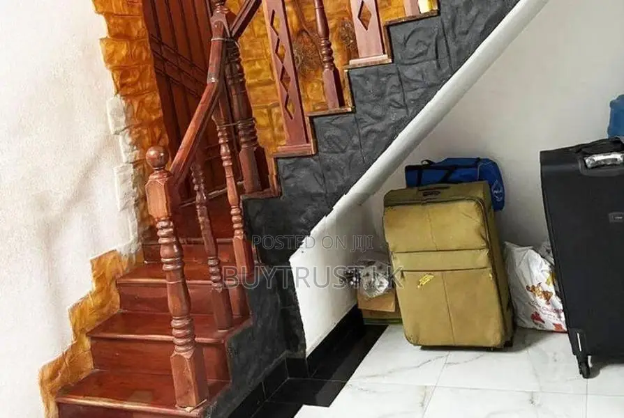 Two Story House for Sale in Colombo 15