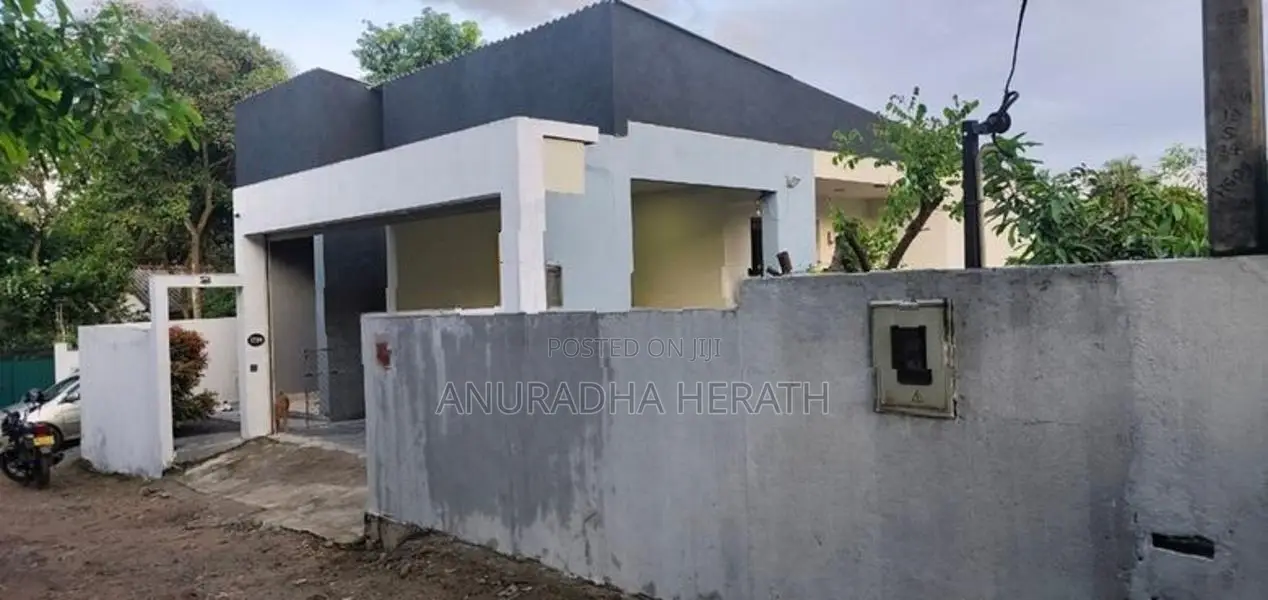 Kadawatha House for Sale