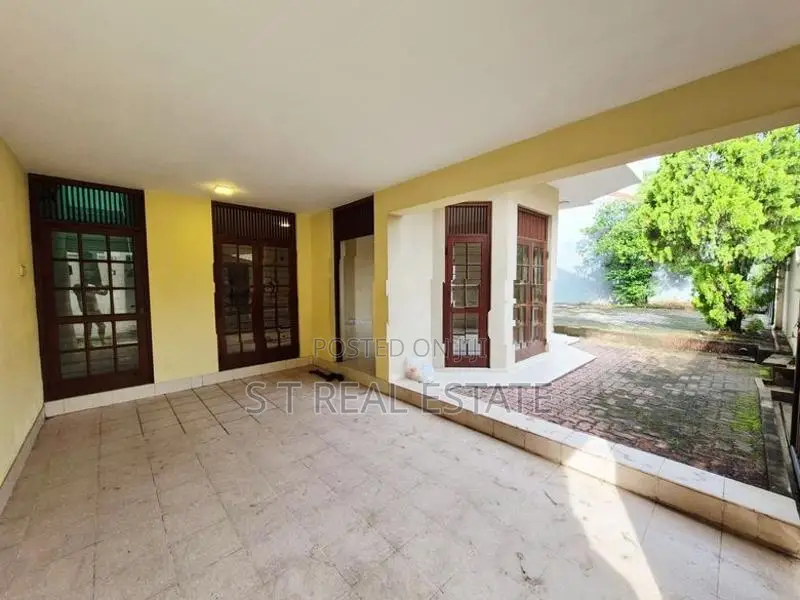 05BR Two Story House For Rent in Nawala.