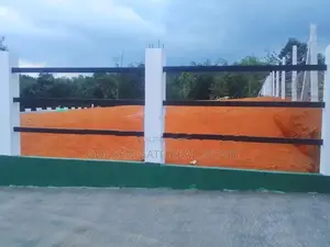 Land in Yakkala Town