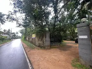 Commercial Land for Sale Watareka, Padukka (Near watareka station)