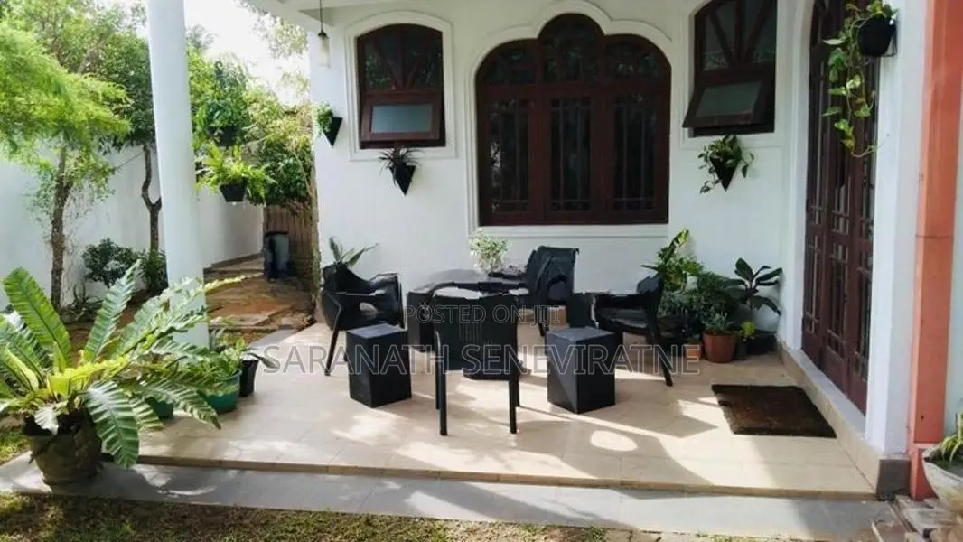 Luxury House For Sale From Bokundara Piliyandala With Furniture