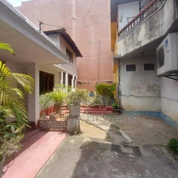 Land for Sale facing Galle road, Katubedda, Moratuwa (ID : KATB002)