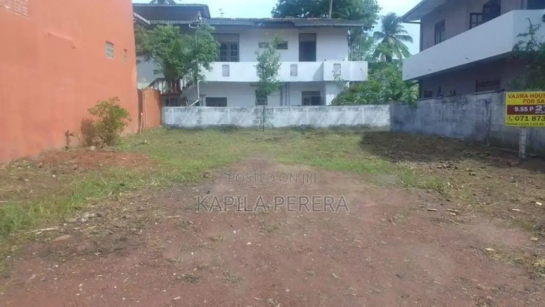 Land for Sale in Talawatugoda