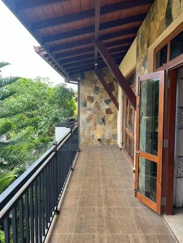 Spacious 2-Storey House for Sale – Moratuwa