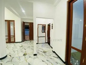 HAS205- Luxury Valuable House for Sale in Piliyandala