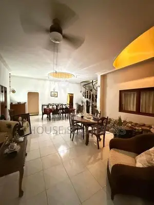 Lakefront Luxury Residence for Sale in Moratuwa