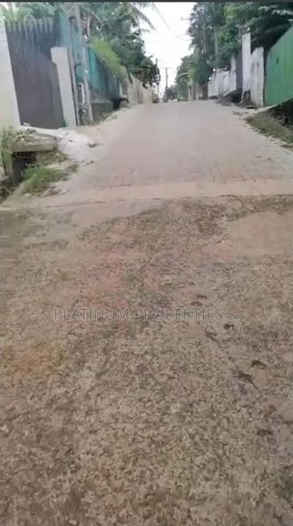 10.5P Land For Sale Maharagama Temple Road