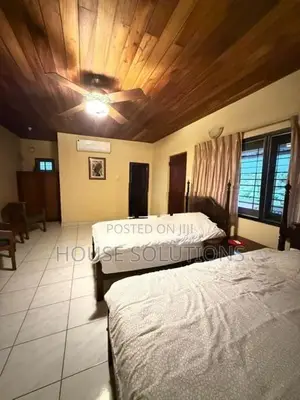 Lakefront Luxury Residence for Sale in Moratuwa