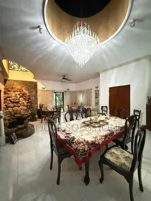 Lakefront Luxury Residence for Sale in Moratuwa