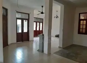 Commercial or Residential 2 Storey house rent in Battaramulla