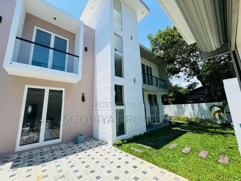 Architectural Designed Brand New Luxury House for Sale - Piliyandala