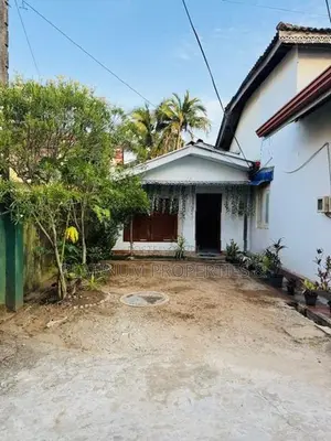 450m to Galle Road - 26.8P Land with 5BR House For Sale In Ratmalana