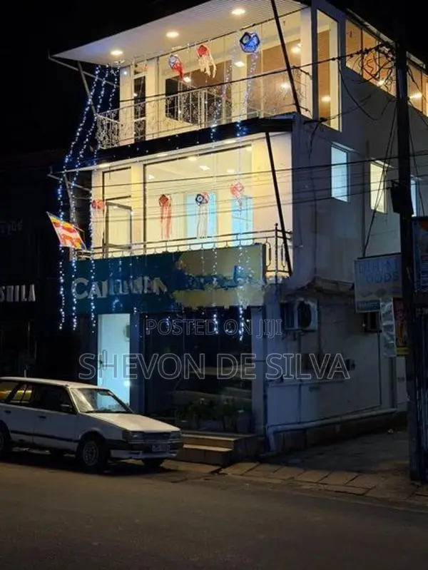 Building for Rent in Kandana Station Rd