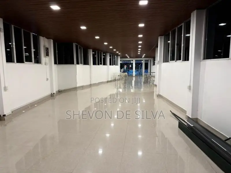 Building for Rent in Kandana Station Rd