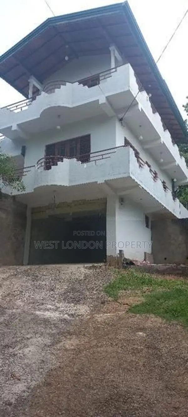 3-Storey Family House for Sale – Dewalegama, Kegalle