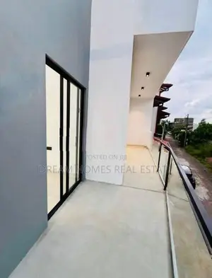 Brand New House in Athurugiriya
