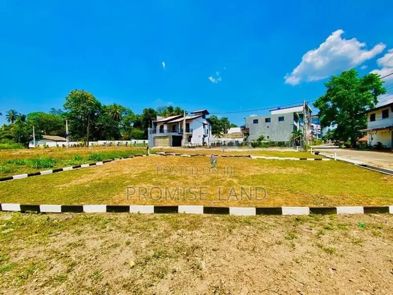 High Valuable Land Plots Sale Athurugiriya M20