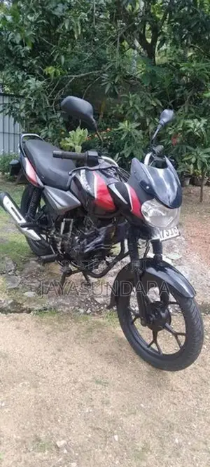 Bajaj Discover 2019