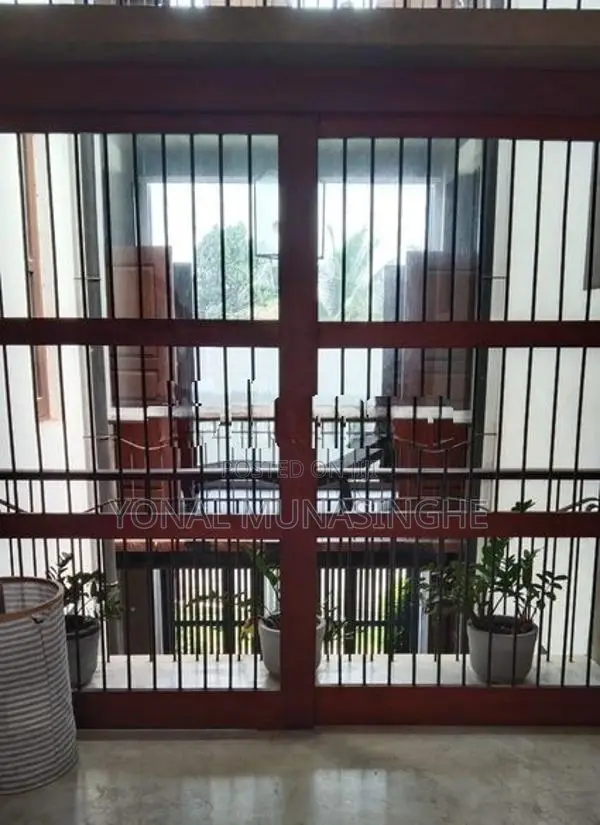 3 Story House In Battaramulla For Sale